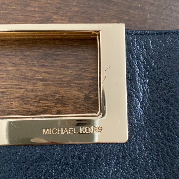 Michael Kors Clutch with chain handle - Picture 3 of 7